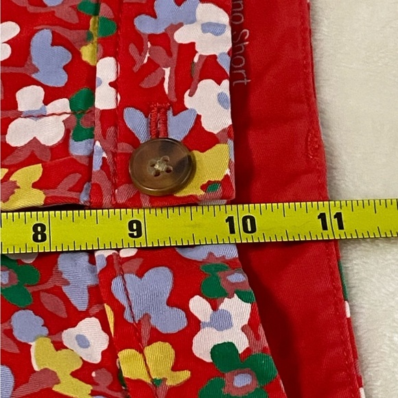 TALBOTS / Girlfriend Chino Shorts Red Floral Size 6 - Picture 8 of 9